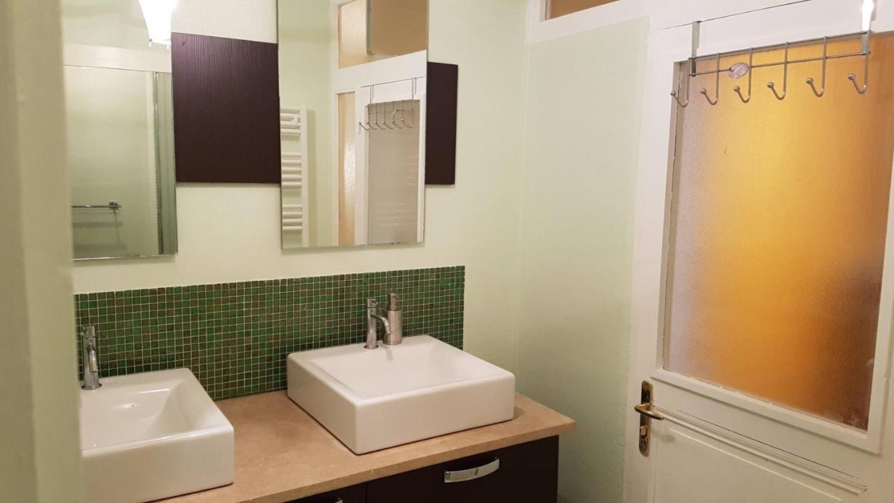 Grand Studio Et Jolies Chambres A Louer Passins Eksteriør bilde